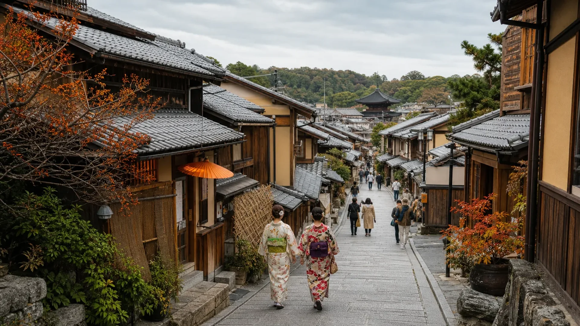 Kyoto itinerary three days neighborhood route through traditional streets and temples.